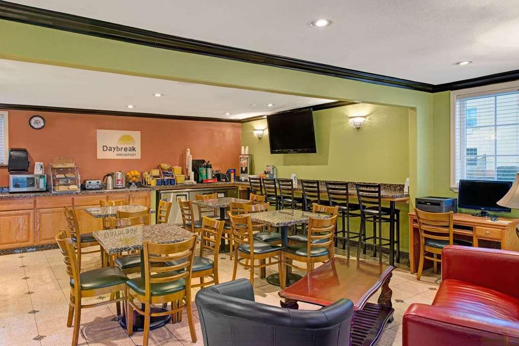 萨克拉门托市中心戴斯酒店 薩克拉門托 外观 照片